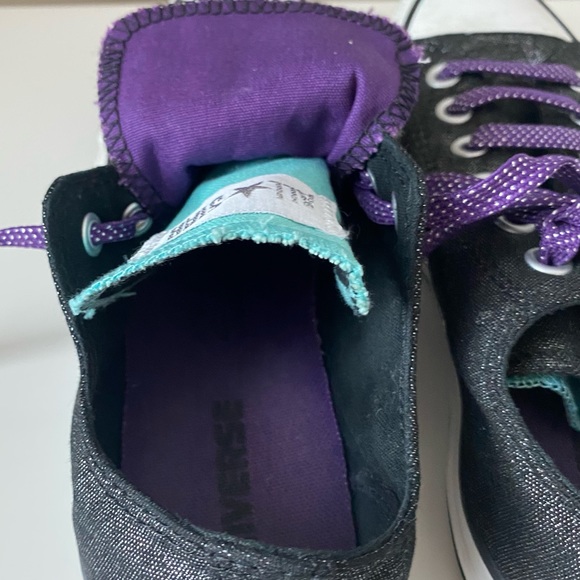 Black Converse Sneakers with metallic black finish and two sets of laces - Picture 11 of 16